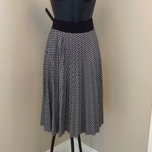 Covington 23" long skirt